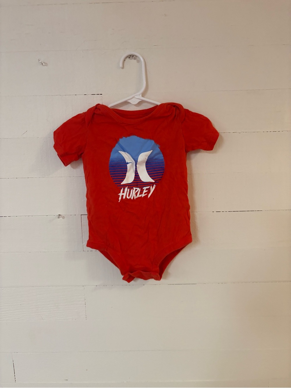 Hurley Baby Red Graphic Bodysuit 6-9 Months Surf Logo Cotton